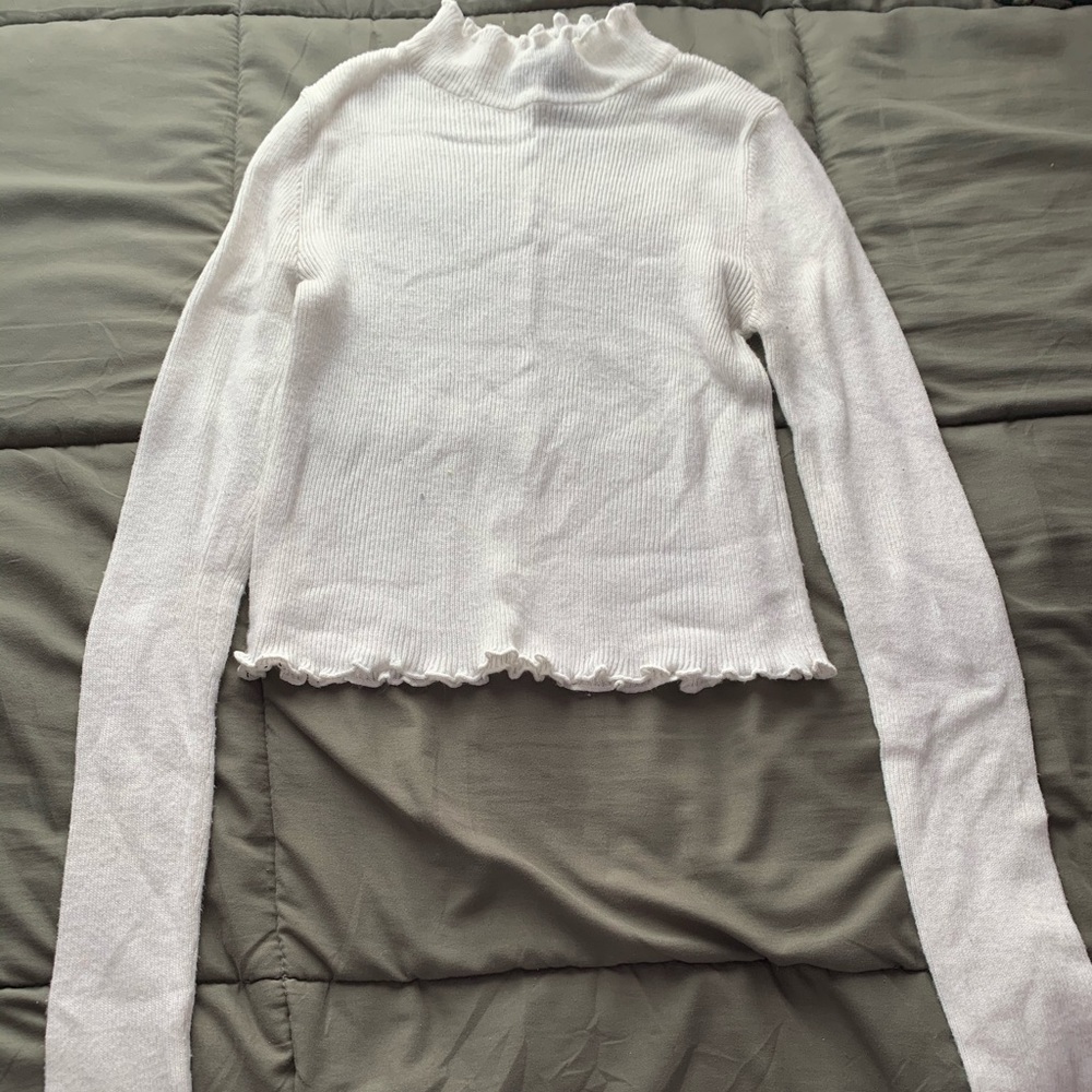 White Knit Cropped Longsleeve Turtleneck